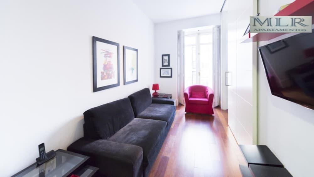 Modern Flats In Justicia By Allo Housing Madrid Exterior photo
